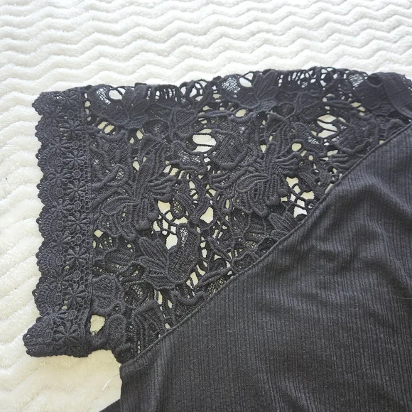 Torrid Black Lace Sleeve Blouse - Picture 5 of 5